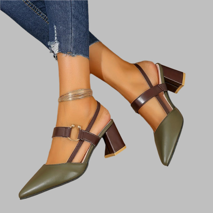 Camila – Zweifarbige Schnallen-Slingbacks