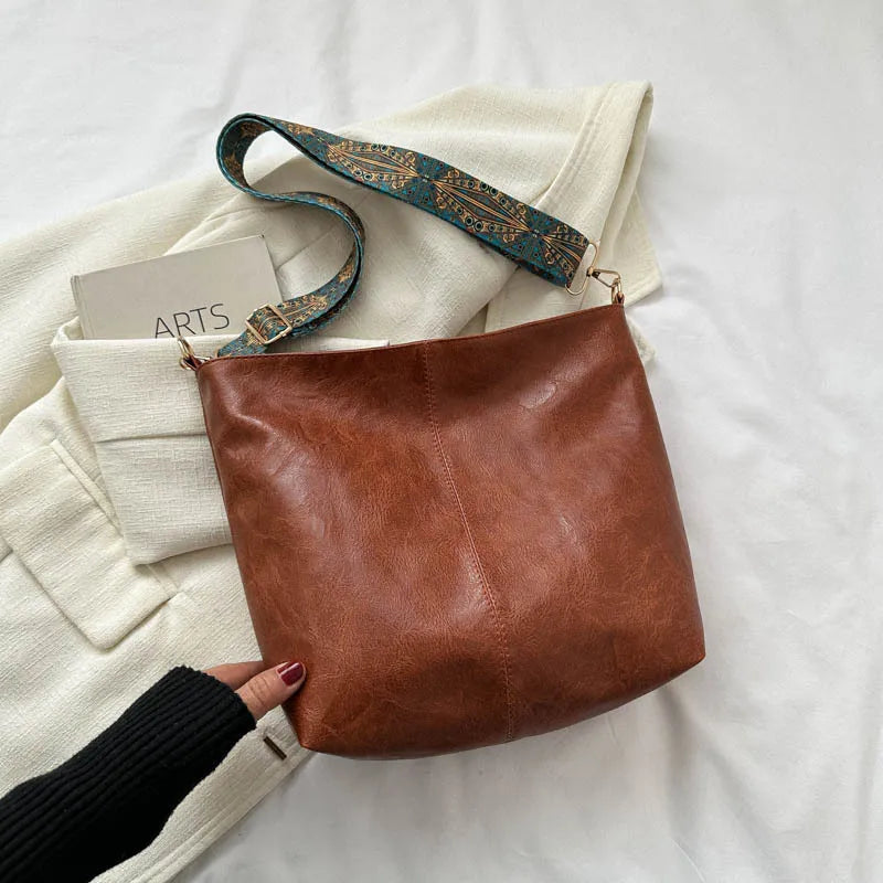 Chelsey | Leder Schultertasche
